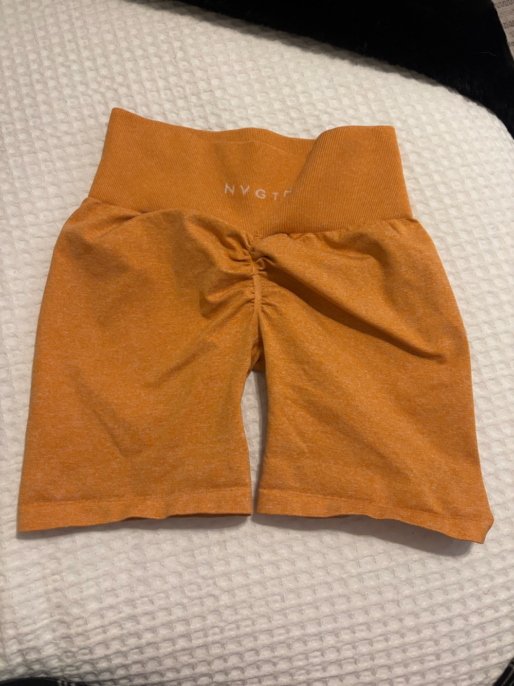 NVGTN Women's Bike Shorts in Heathered Orange